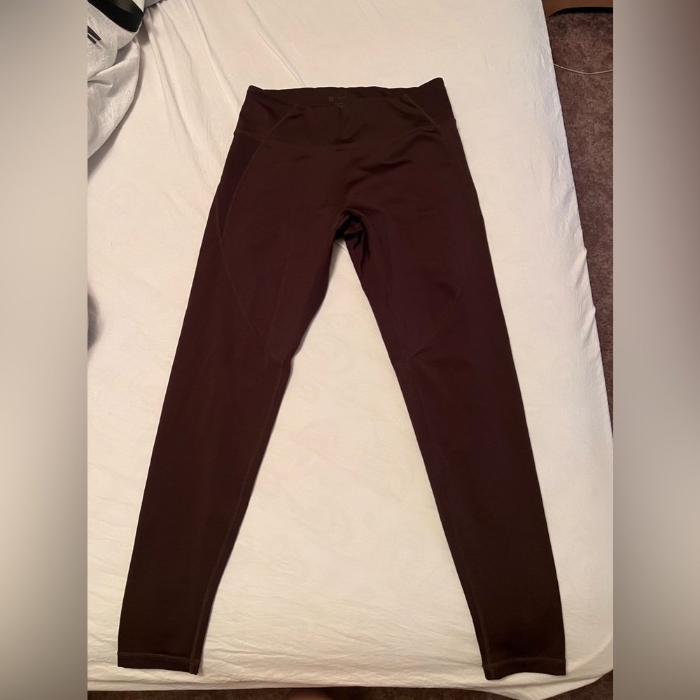 Buffbunny Hybrid Leggings - Color: Maple - Worn less than 5 times.